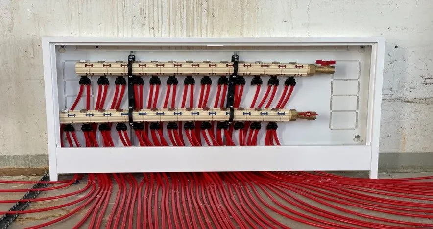 Manifold and pipes